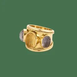 BAGUE JONC OR ET PIERRES DE COULEUR.