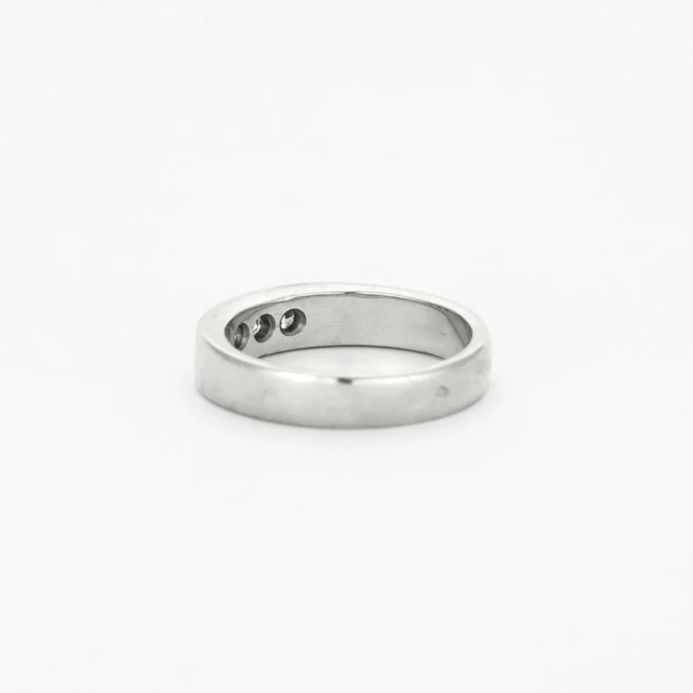 Bague jonc or gris avec diamants