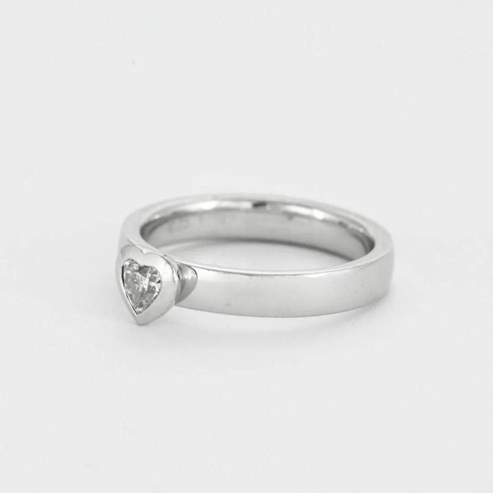 Bague jonc or gris diamant coeur