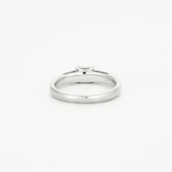 Bague jonc or gris pavage diamants