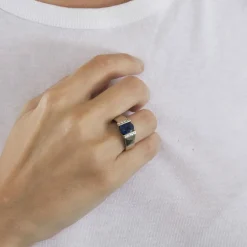 Bague jonc or gris saphir et diamants