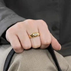 Bague jonc or jaune et diamant