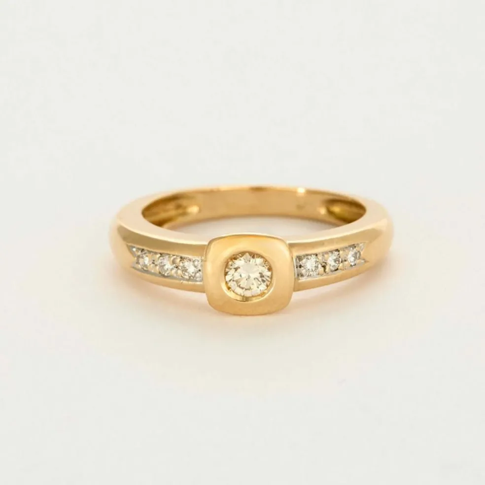 Bague jonc or jaune et diamants