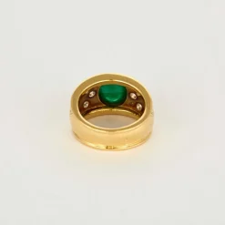 Bague jonc or jaune, émeraude et diamants