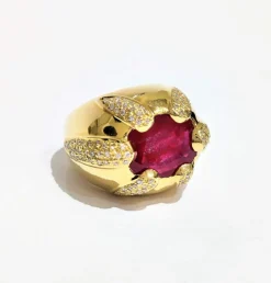 Bague jonc or jaune rubis et diamants