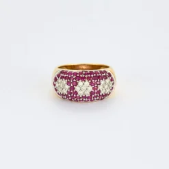 Bague jonc or jaune, rubis, diamants fleurs