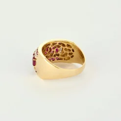 Bague jonc or jaune, rubis et diamants