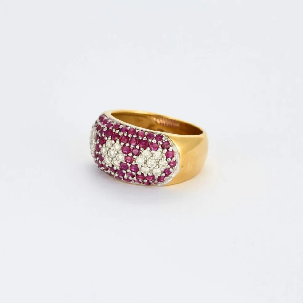 Bague jonc or jaune, rubis, diamants fleurs