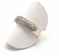 Bague jonc pavage or jaune 750 et diamants