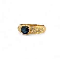 Bague jonc saphir ancien et diamants monture or jaune