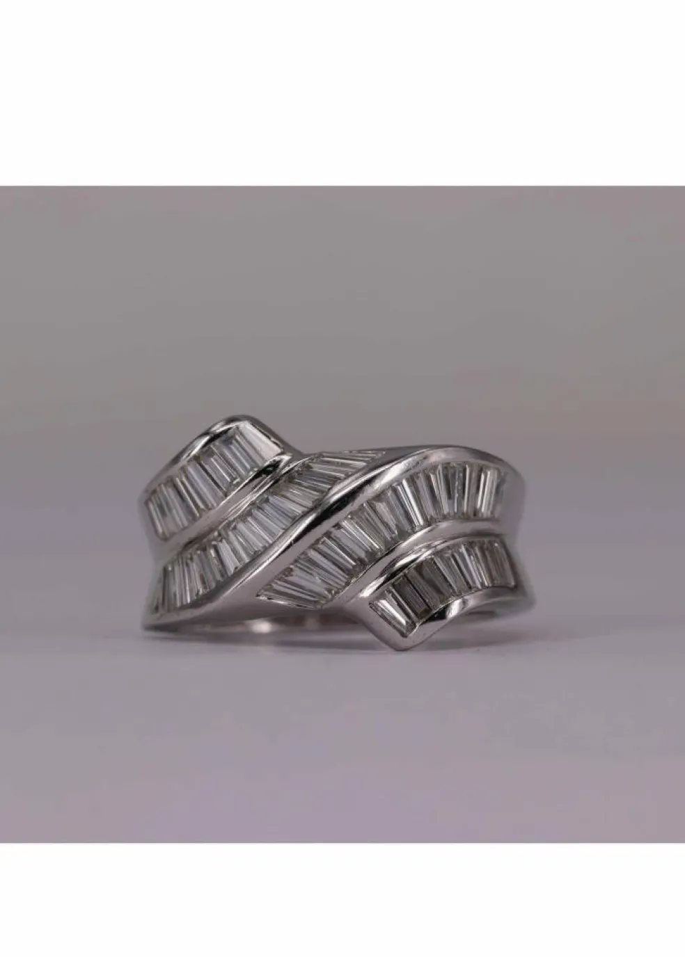 Bague Knott Or blanc Diamants