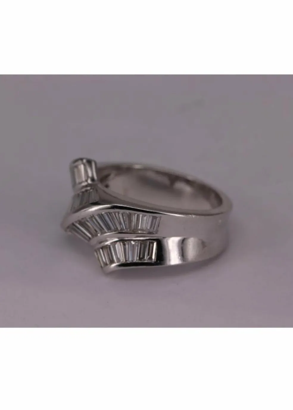 Bague Knott Or blanc Diamants