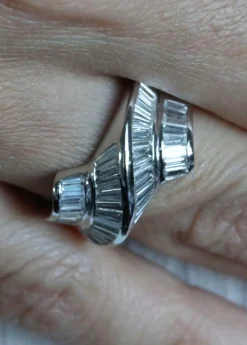 Bague Knott Or blanc Diamants