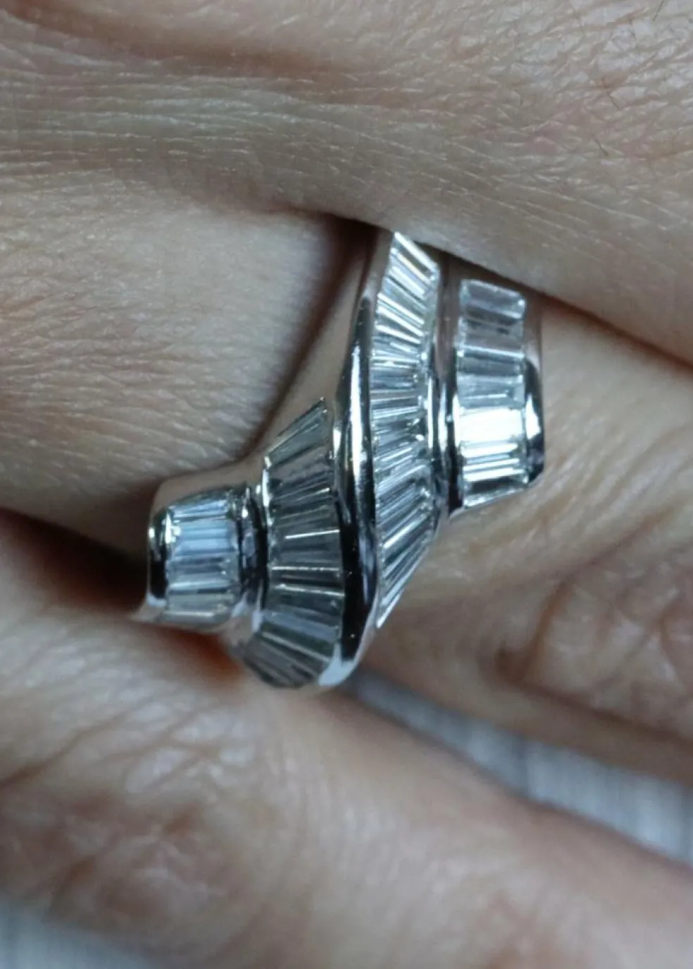 Bague Knott Or blanc Diamants