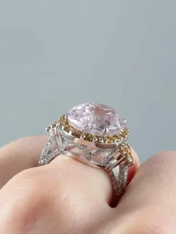 Bague Kunzite et Diamants jaunes