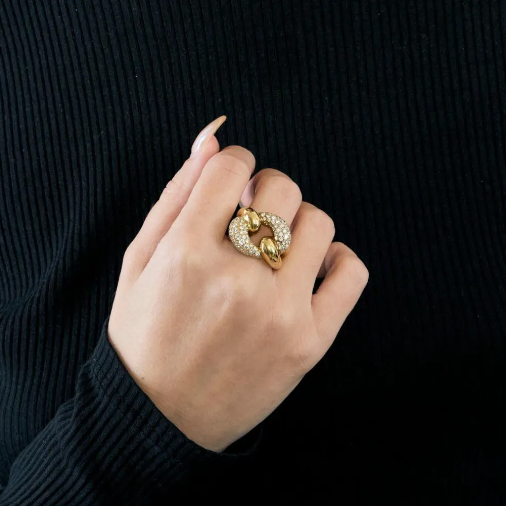 Bague maillon de chaine en or jaune et diamants