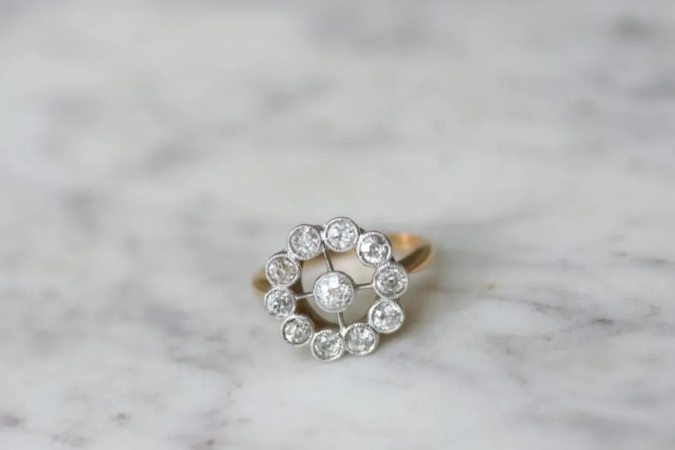 Bague marguerite ancienne diamants