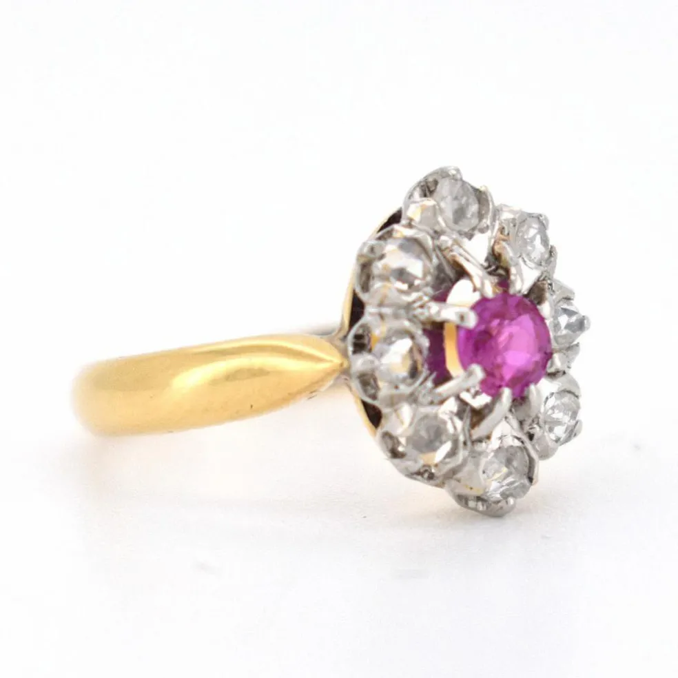 Bague Marguerite Ancienne Or 18 Carats, Diamants et Rubis - Circa 1900
