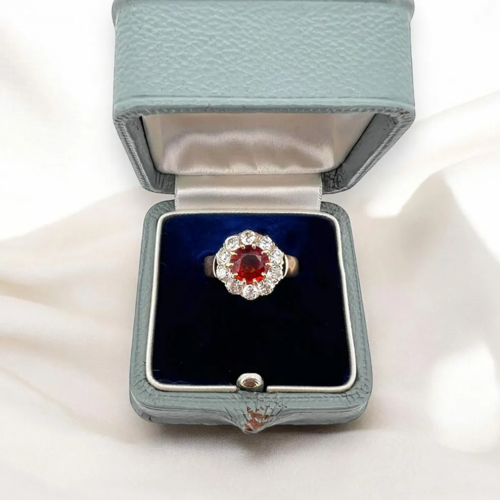Bague Marguerite Ancienne Or Grenat et Diamants