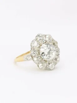 Bague marguerite ancienne diamants taille ancienne 3 carats