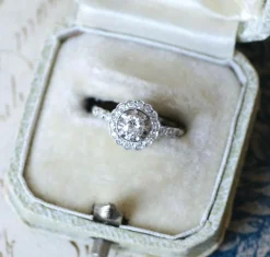 Bague Marguerite Art Deco Diamants sur Platine