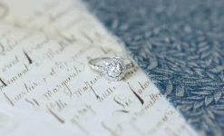 Bague Marguerite Art Deco Diamants sur Platine