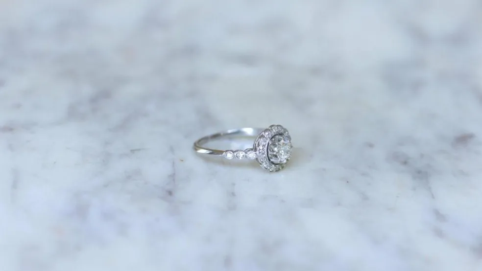 Bague Marguerite Art Deco Diamants sur Platine