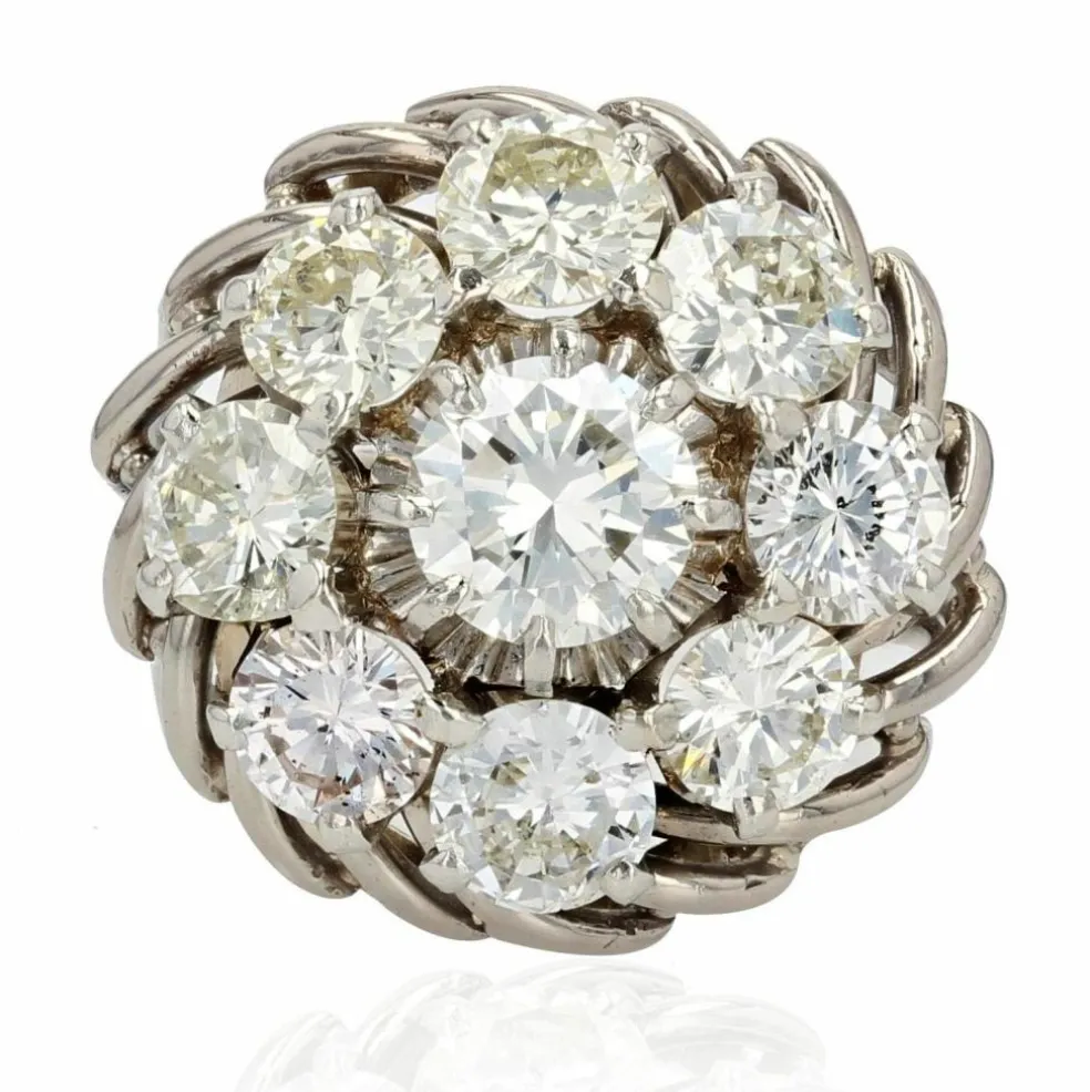 Bague marguerite de diamants sur fils d'or