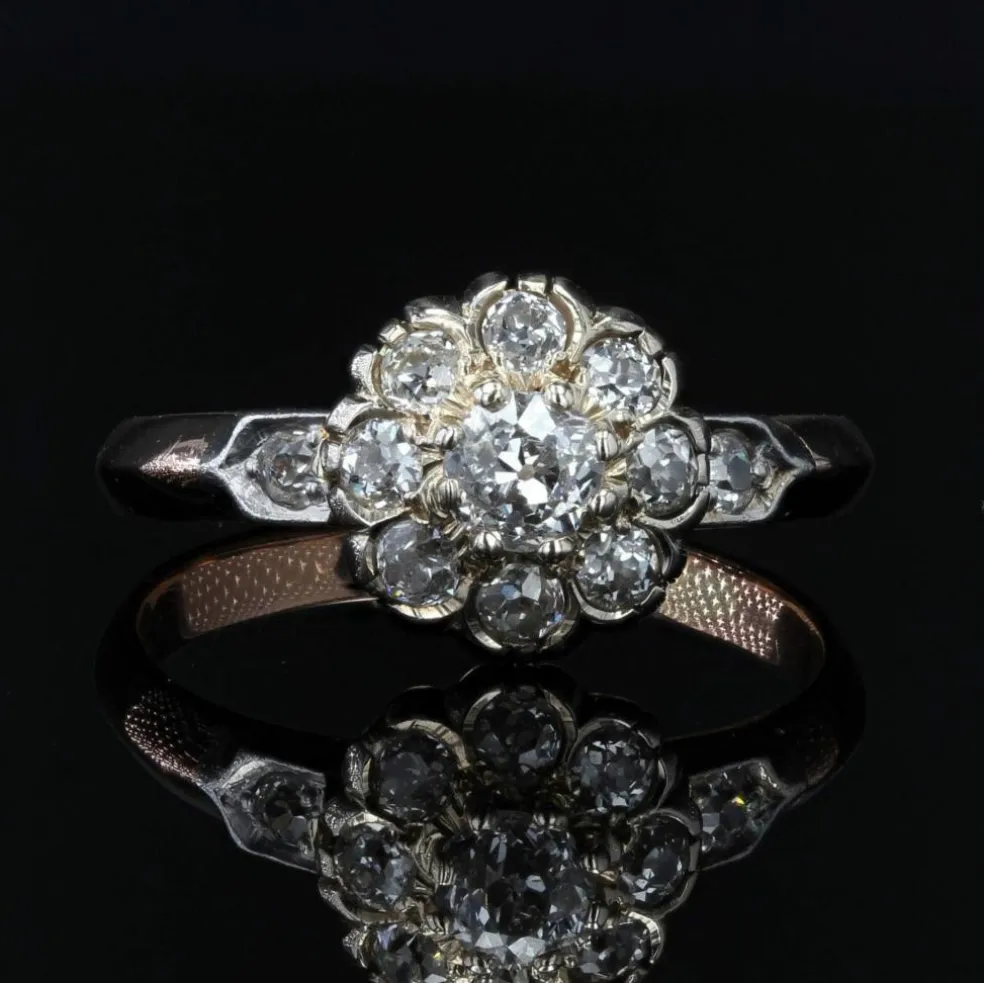 Bague marguerite de diamants taille ancienne