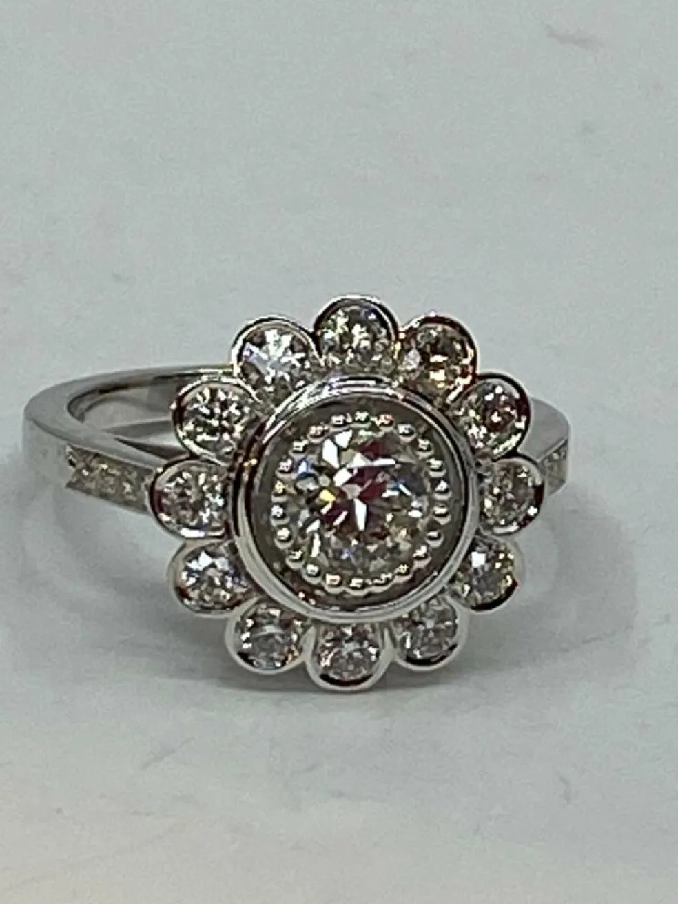 Bague Marguerite, diamant