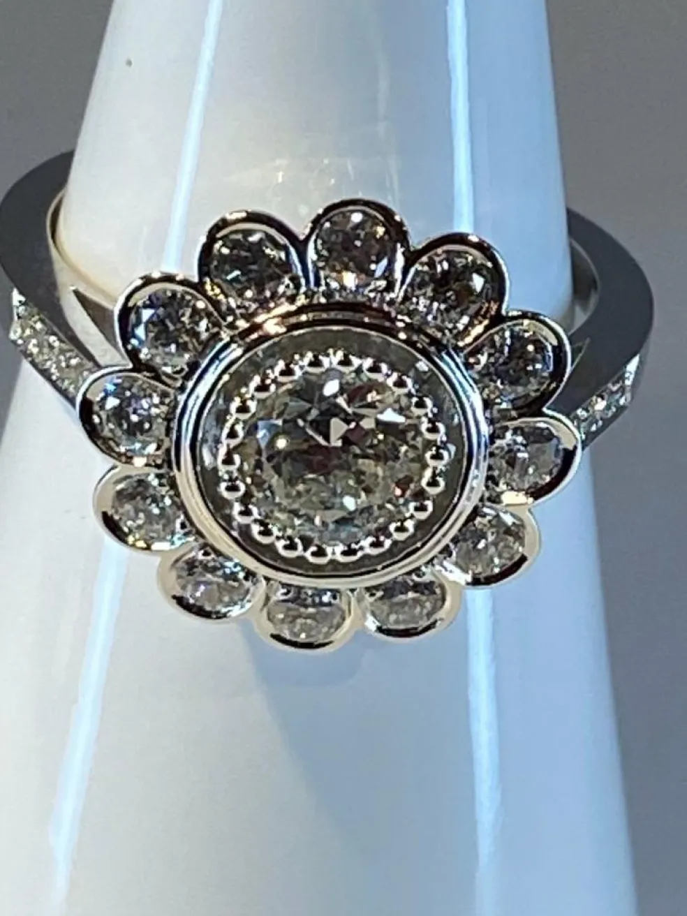 Bague Marguerite, diamant