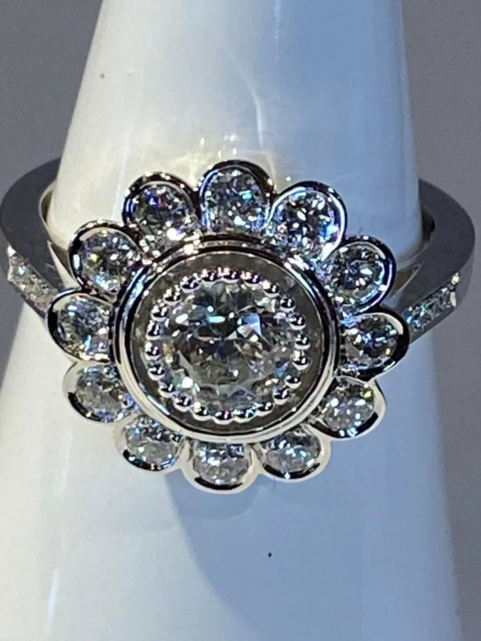 Bague Marguerite, diamant