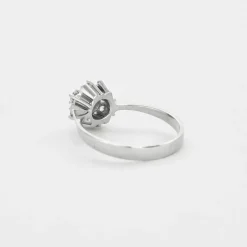 Bague marguerite diamants or blanc