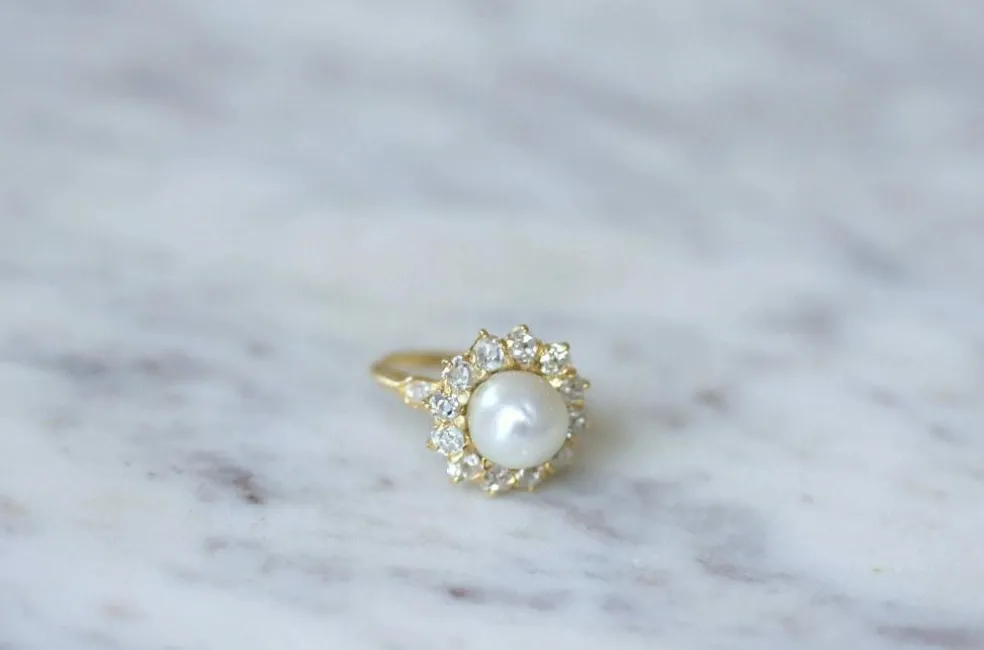 Bague Marguerite diamants et perle fine