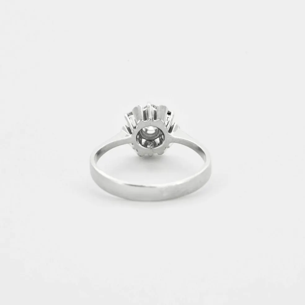 Bague marguerite diamants or blanc