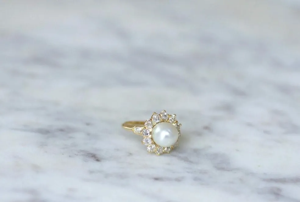 Bague Marguerite diamants et perle fine
