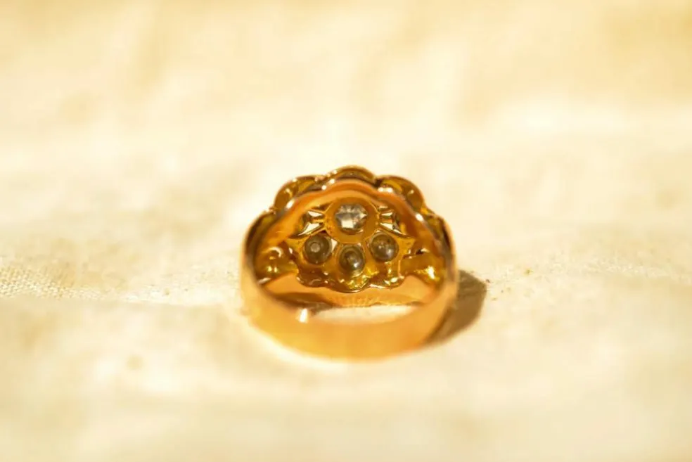 Bague Marguerite dôme Diamants