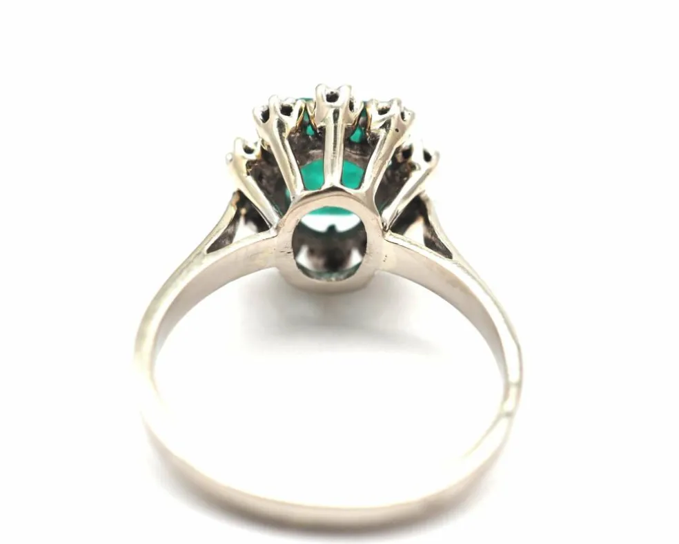 Bague marguerite en or blanc 750, émeraude et diamants