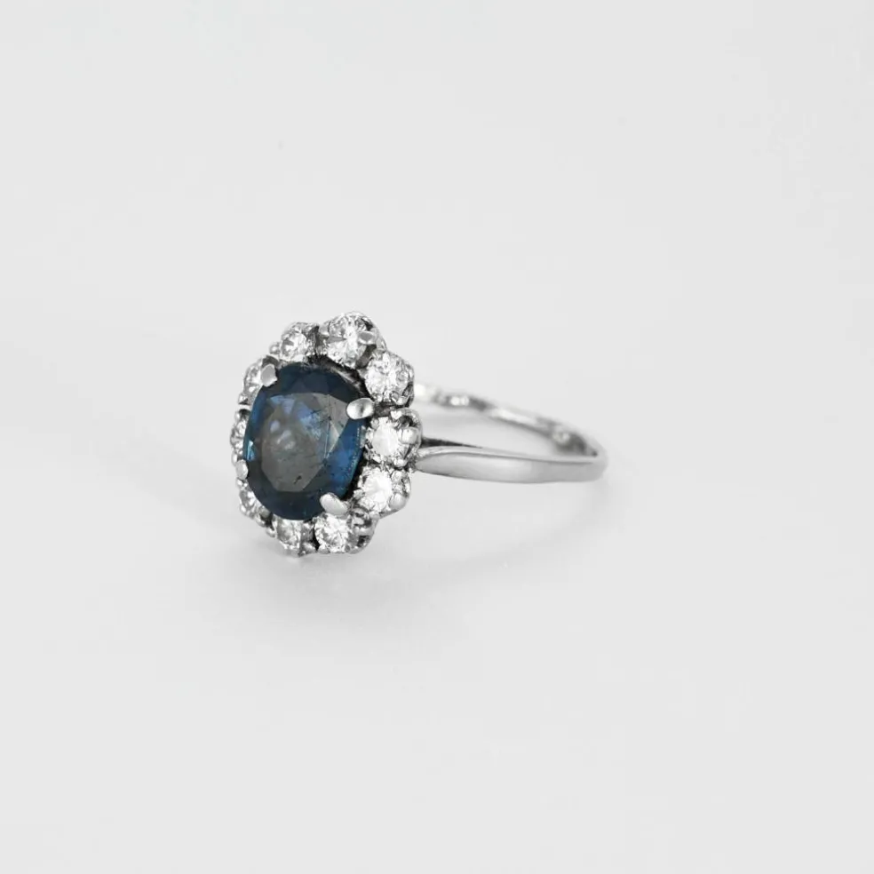 Bague Marguerite en or blanc, saphir et diamants