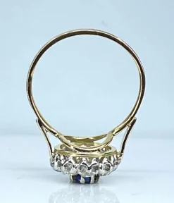 Bague marguerite en or blanc en saphir et diamants