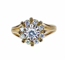 Bague marguerite en or jaune 18 carats et diamants, vers 1960