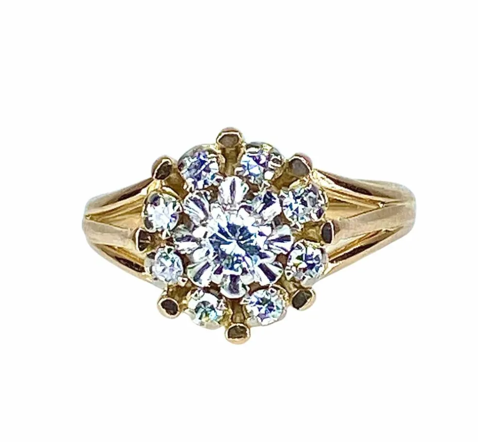Bague marguerite en or jaune 18 carats et diamants, vers 1960