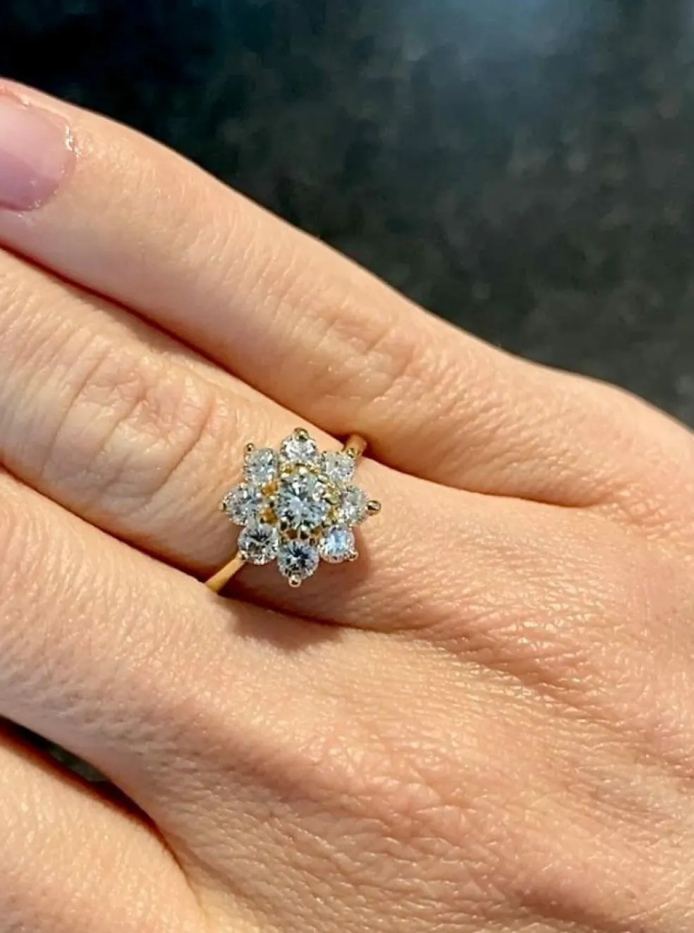 Bague marguerite en or jaune diamants