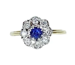 Bague marguerite en or, saphir et diamants