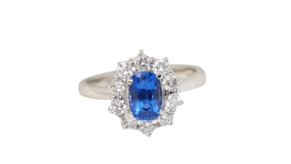 Bague marguerite en platine, tanzanite et diamants