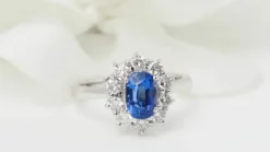 Bague marguerite en platine, tanzanite et diamants