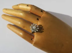 Bague marguerite fleur or blanc platine diamants