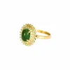 Bague marguerite émeraude diamants en or jaune