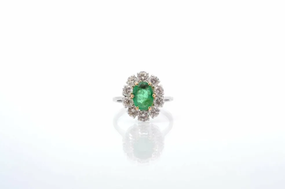 Bague marguerite émeraude diamants en or jaune
