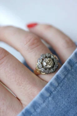 Bague marguerite or, argent, diamants